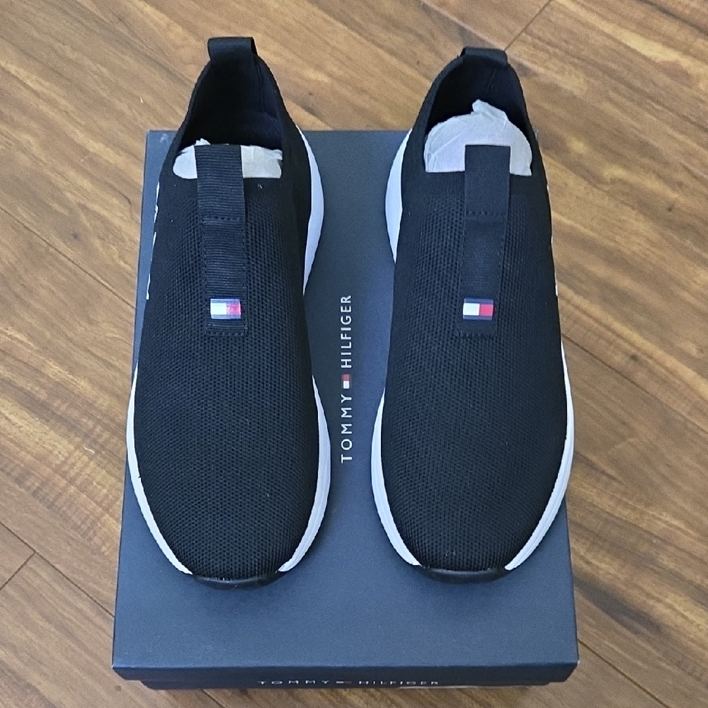 Tommy Hilfiger Men's Black and White Slip-On Sneakers